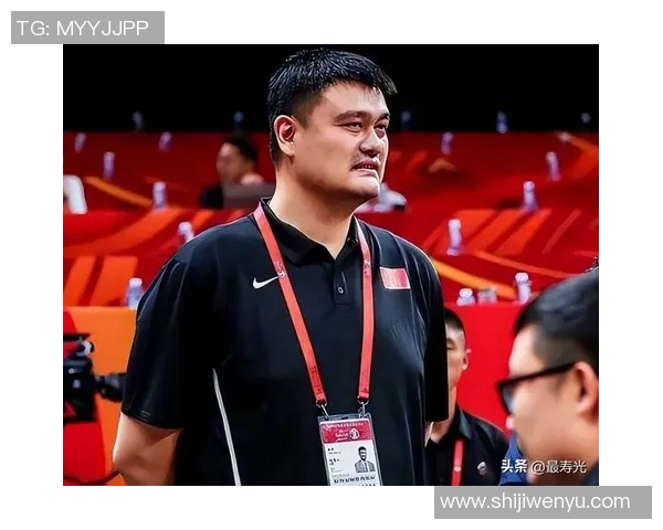 姚明身高突破236厘米的传奇故事与篮球梦想之路