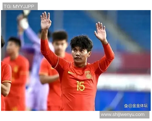 足球明星因场上表现引发球迷愤怒视频曝光引发热议