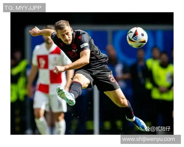 外国足球明星参军的背后故事与他们对国家的热爱与奉献精神 外国足球明星参军的背后故事与他们对国家的热爱与奉献精神